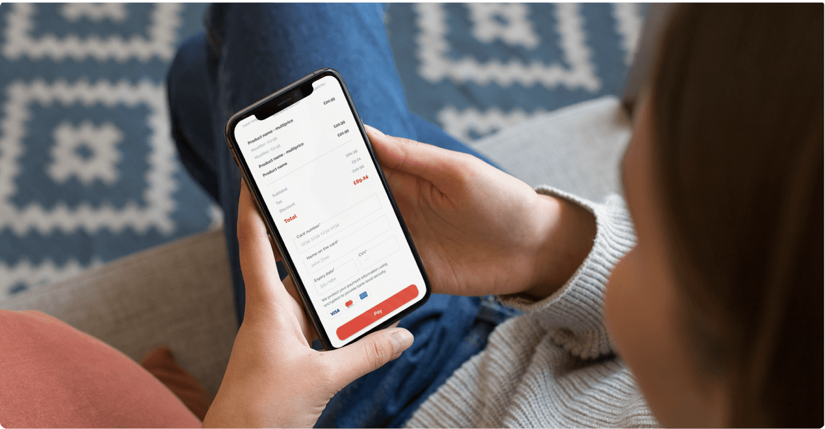 Send payment links and reminders to customers via e-mail or text