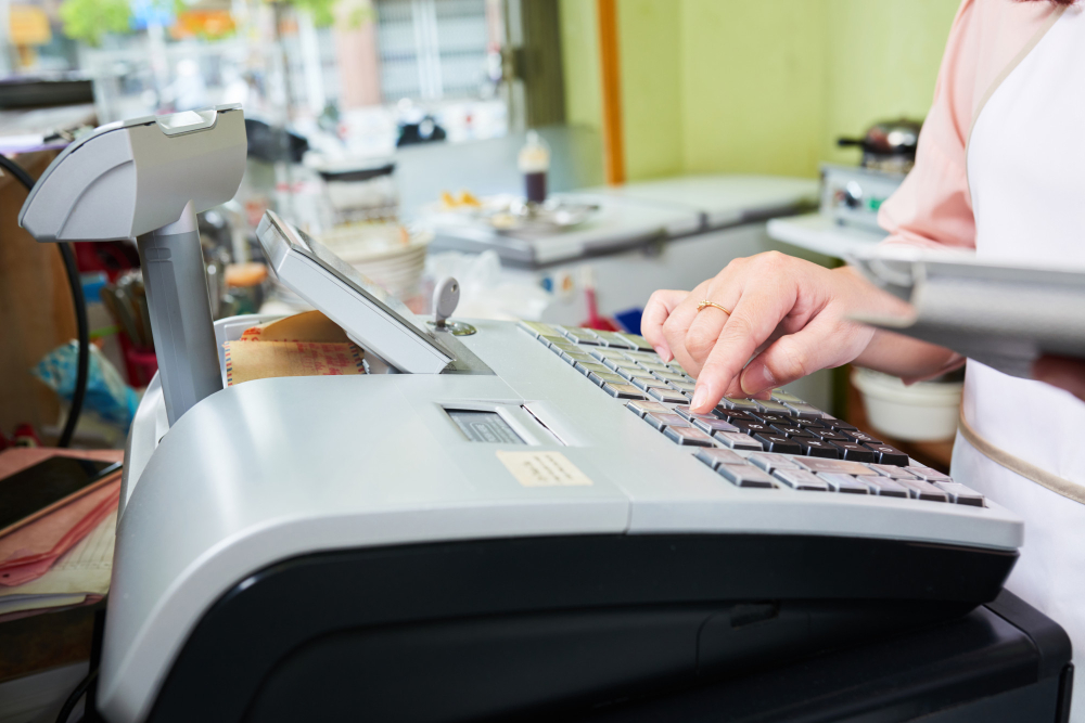Cloud POS vs Traditional POS: Which Is Better for UK Restaurants?