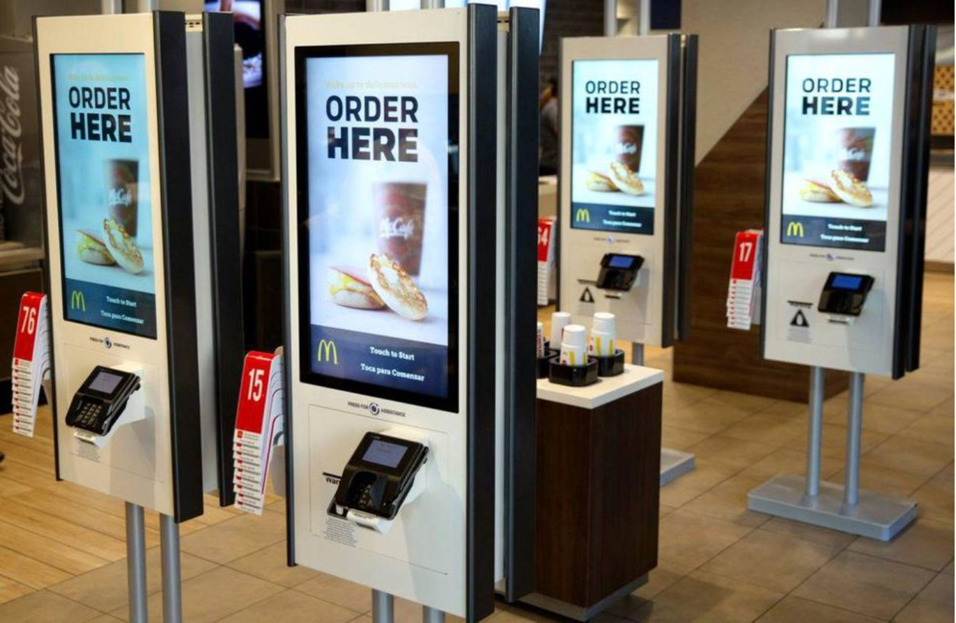 Breaking language barriers: How self-service kiosks enhance customer experience