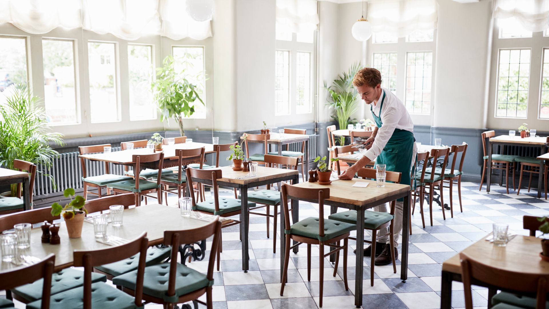 10 Tips for boosting restaurant sales during the slow season