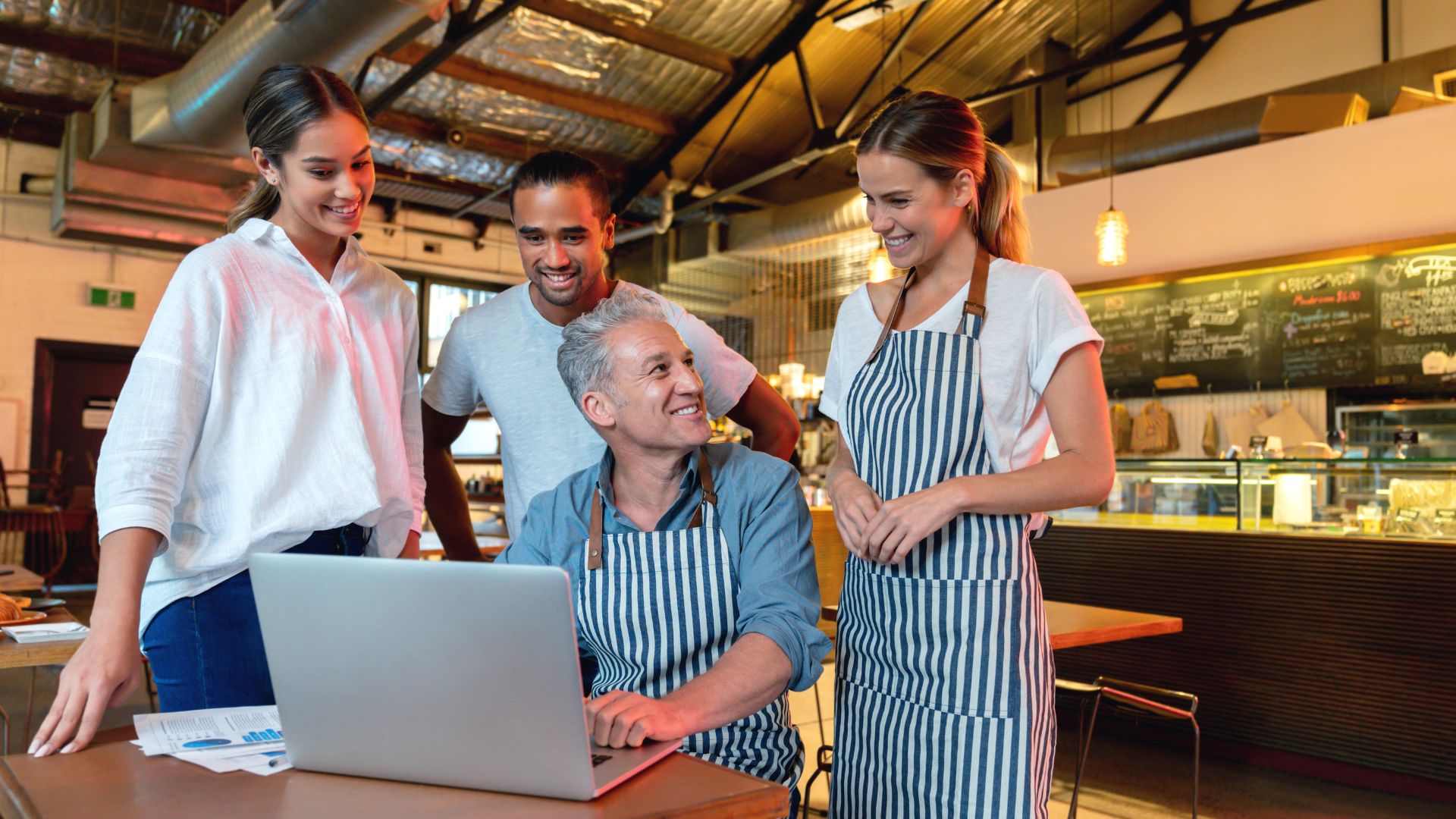 How to hire and retain the best restaurant staff