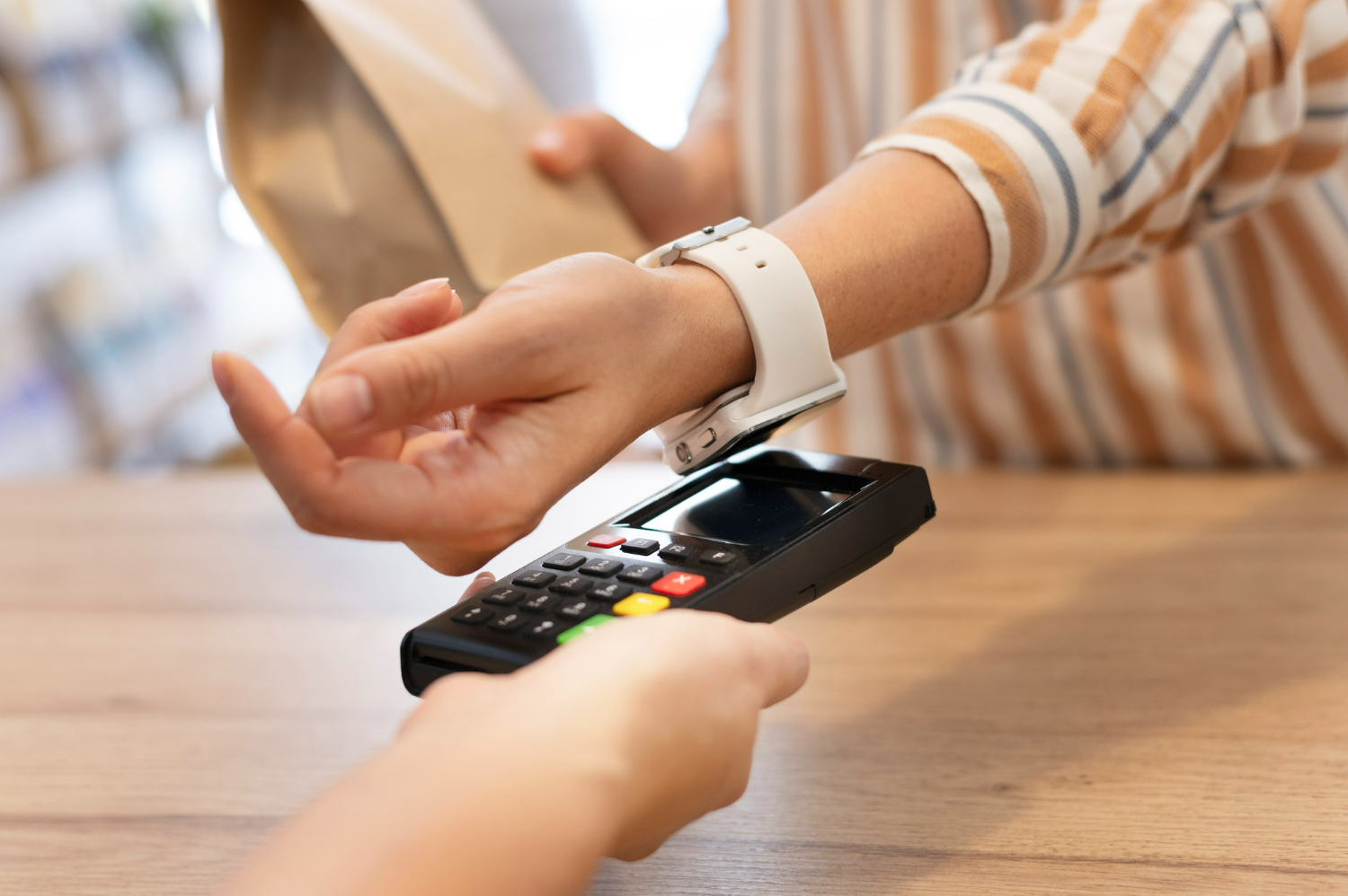 Navigating the UK payment processor landscape: Sumup and its top competitors for 2024