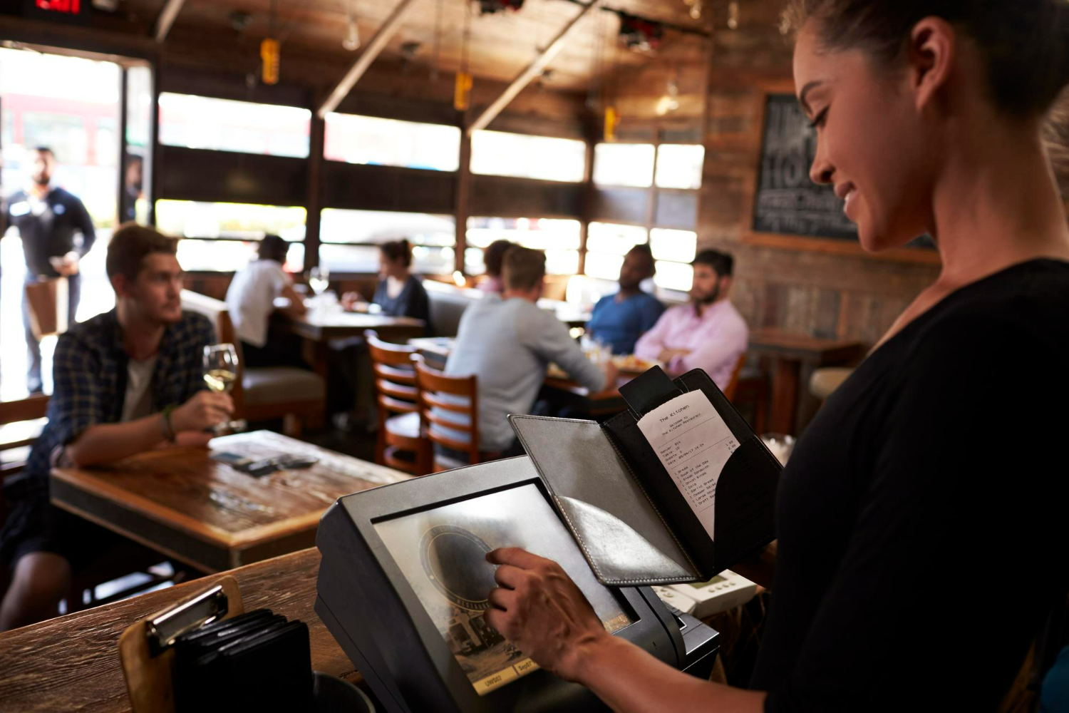 Choose the perfect ePOS: A comprehensive guide for UK restaurants