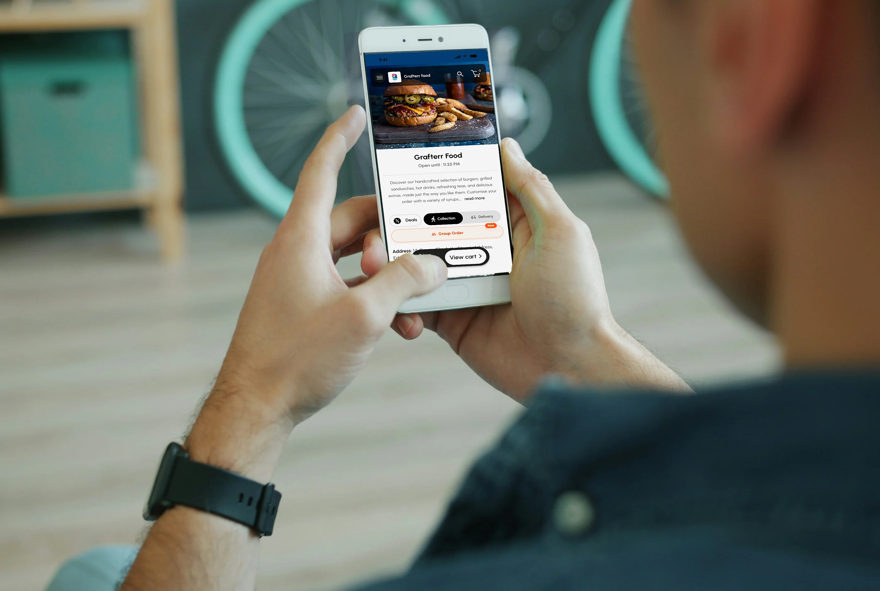 Customer ordering from a restaurant's own website on their phone